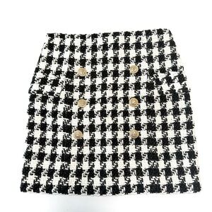 A Classy Chic Boutique Black and White Houndstooth Mini Skirt